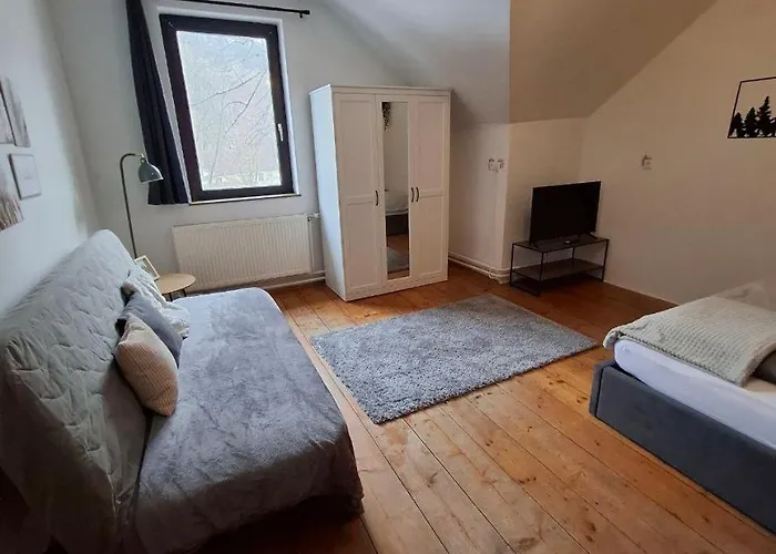 Wanderlust Family - Self Check-in, Near Area Appartement