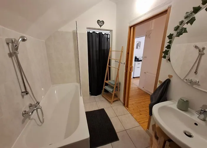 Wanderlust Family - Self Check-in, Near Area *